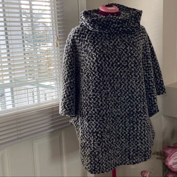 Nally and Millie woman grey, black cape style turtleneck sweater. One size. Used - Picture 8 of 8